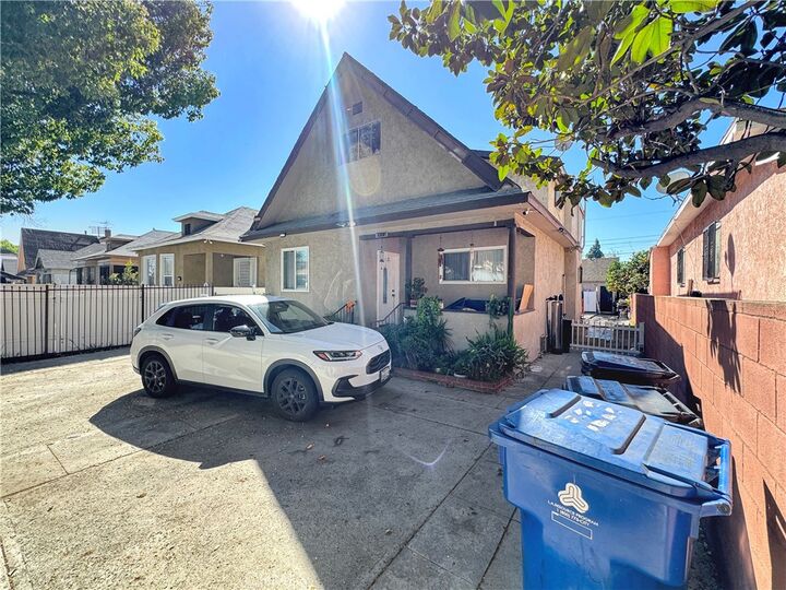 Property Photo:  1208 E 34th Street  CA 90011 