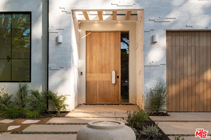 Property Photo:  4170 Sunnyslope Avenue  CA 91423 