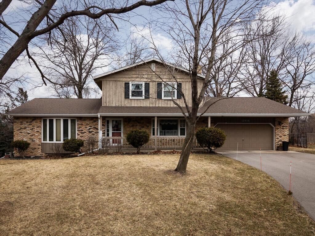 Property Photo:  11818 Dunhill Road  MN 55344 