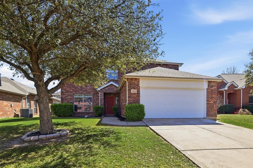 Property Photo:  4314 Windmill Hill Circle  TX 76208 