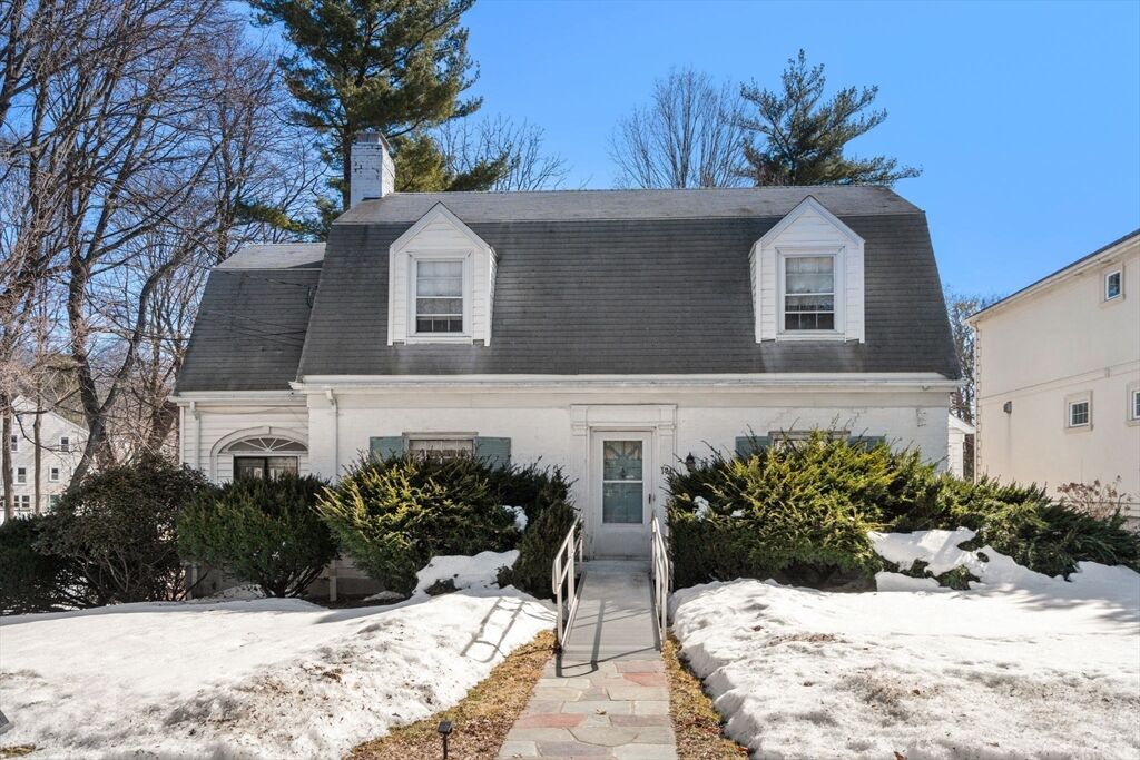 Property Photo: 194 Parker MA 02459