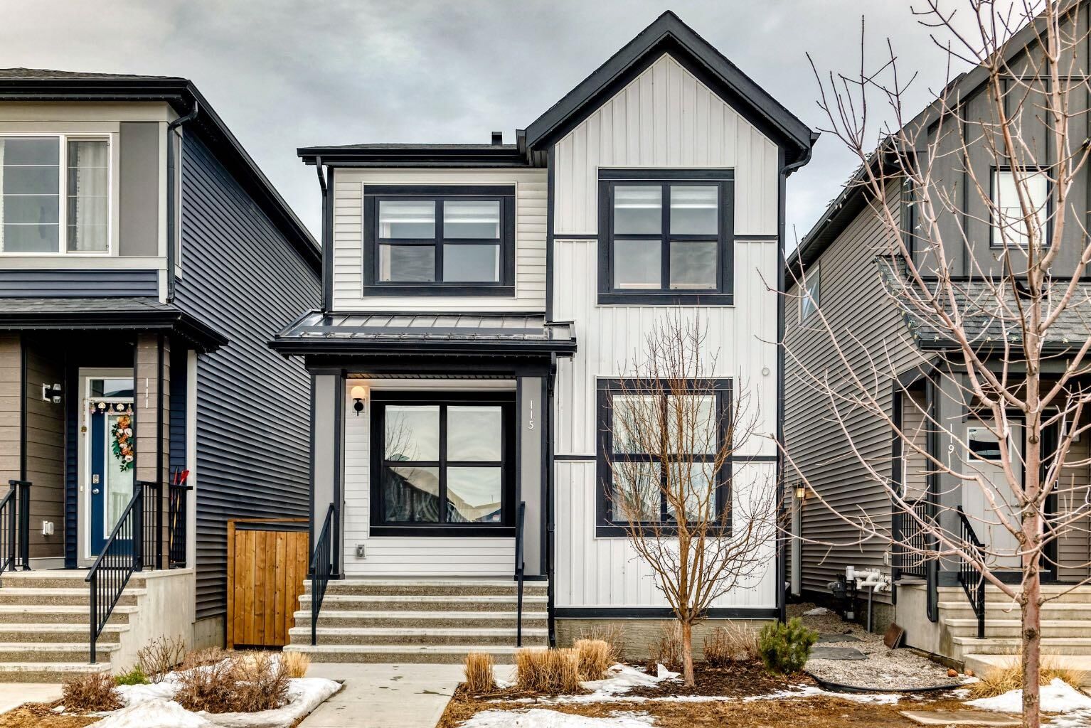 Property Photo:  115 Homestead Drive NE  AB T3J 2G8 