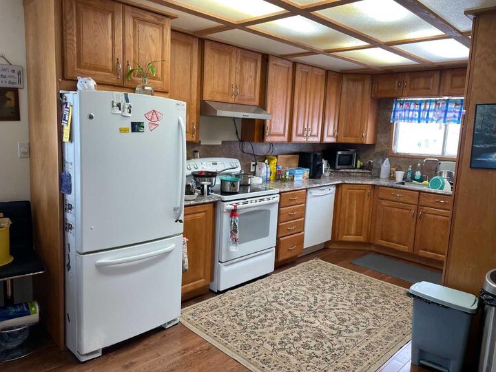 Property Photo: 10416 116 Street AB T0H 1L0