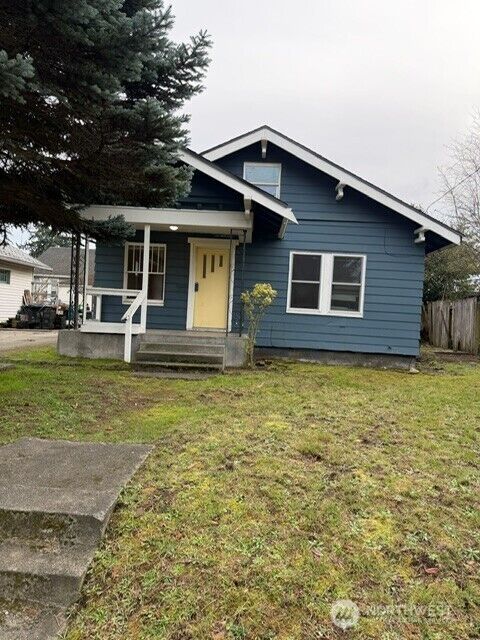Property Photo:  520 E Division Lane  WA 98404 