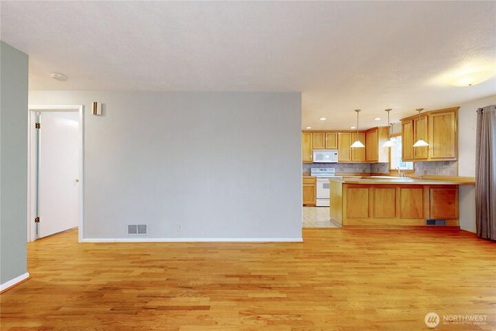 Property Photo:  123 N Blue Street  WA 99362 