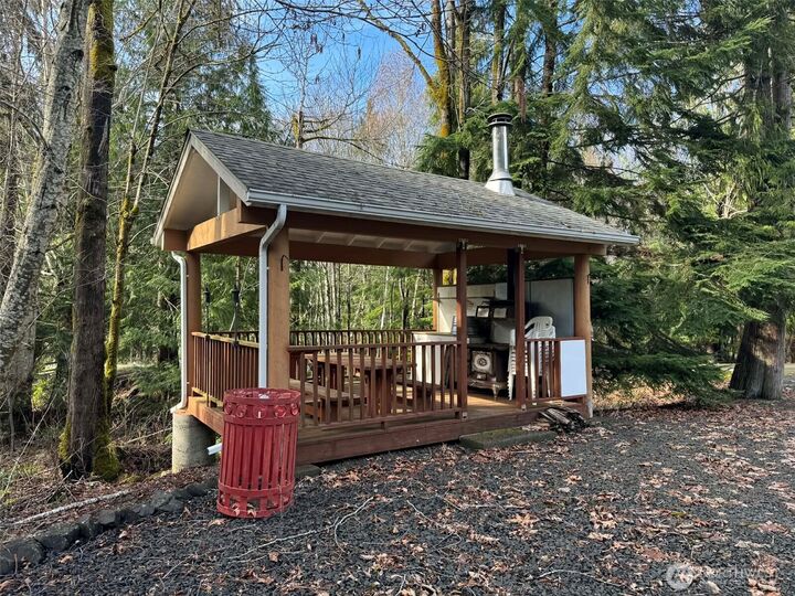 Property Photo:  431 SE Alpine Avenue  WA 98584 
