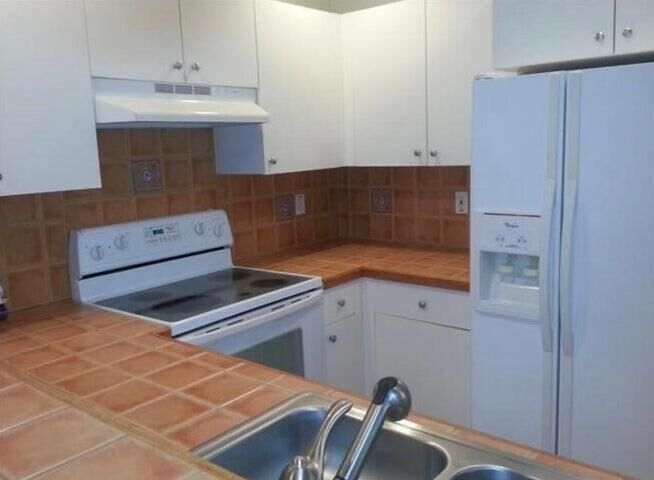 Property Photo:  5267 Pine Meadows Road  FL 33463 