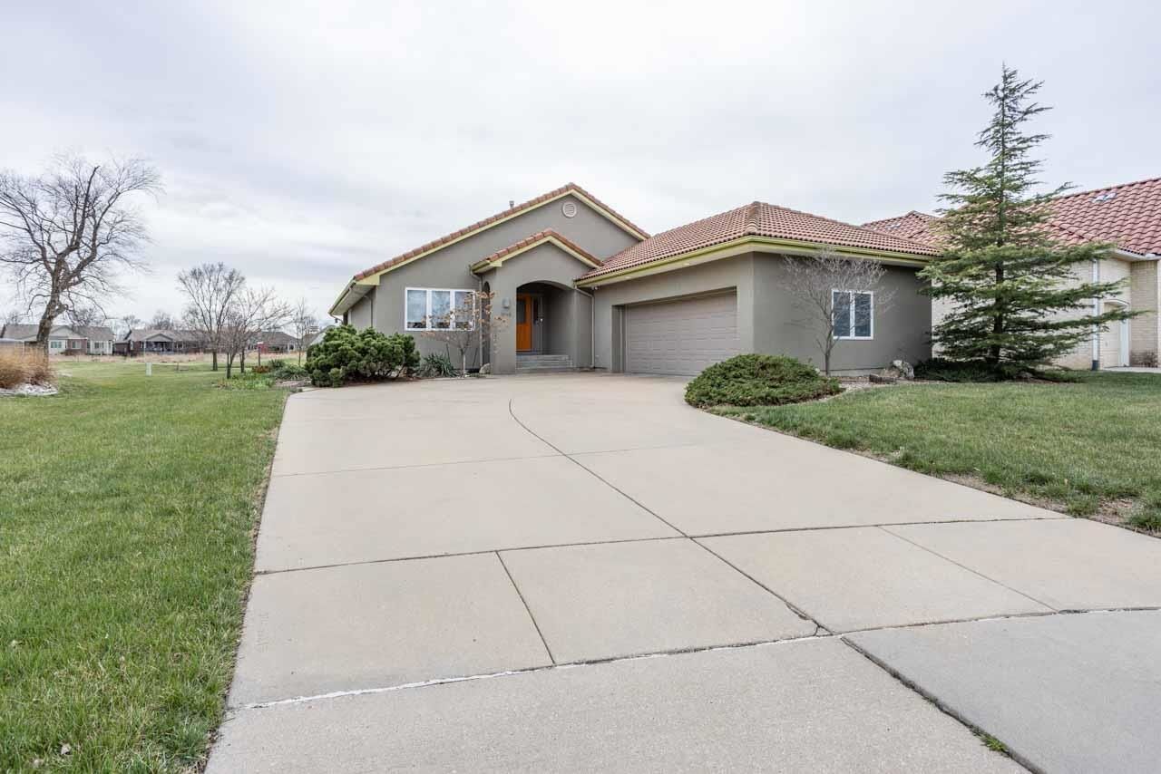 Property Photo: 3948 N Sweet Bay Ct KS 67226