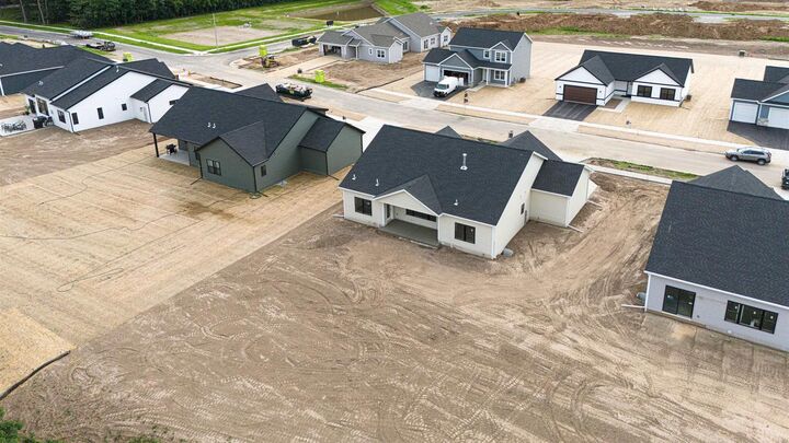 Property Photo: 3810 N Woodbury Lane WI 53545