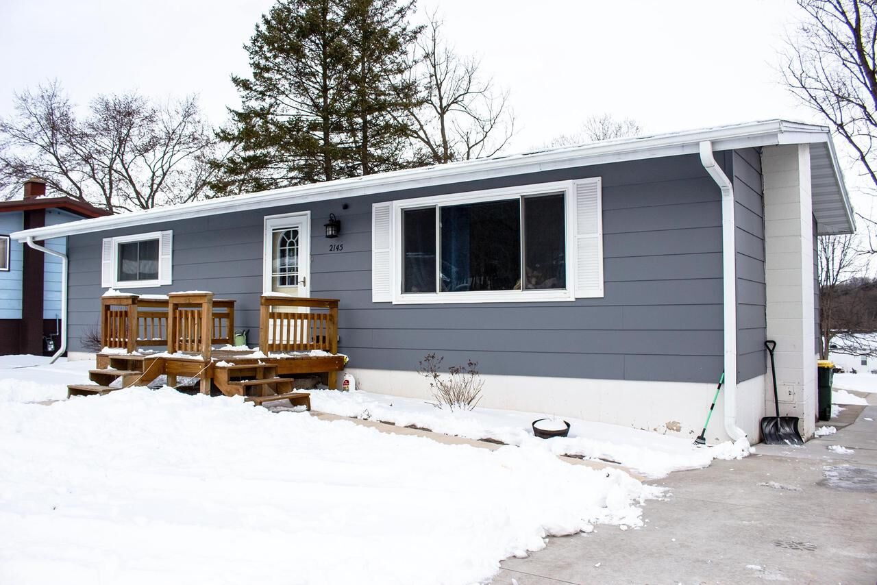Property Photo:  2145 East Preston Drive  WI 53581 