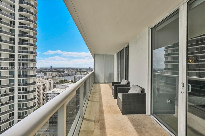 Property Photo:  1830 S Ocean Dr 3104  FL 33009 