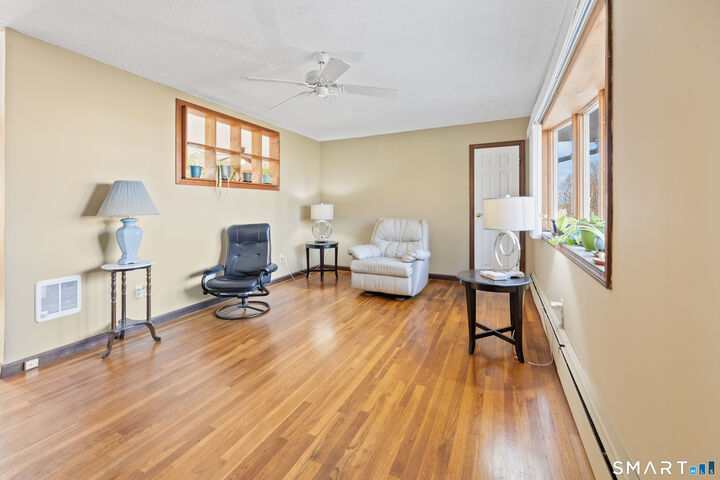 Property Photo:  32 Sandy Lane  CT 06716 