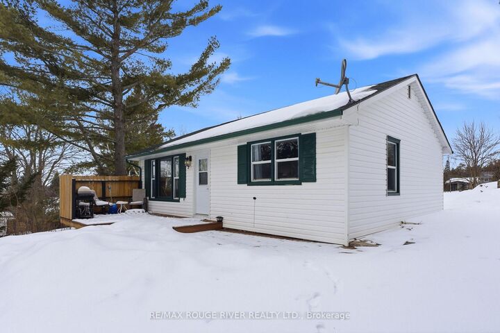 Property Photo: 9 Cedar Street ON K0K 1S0