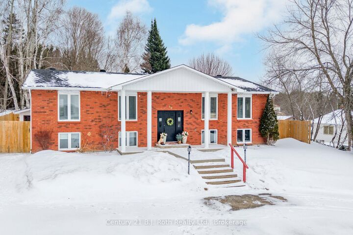 Property Photo:  60 Lepage Drive  ON L9M 1R5 