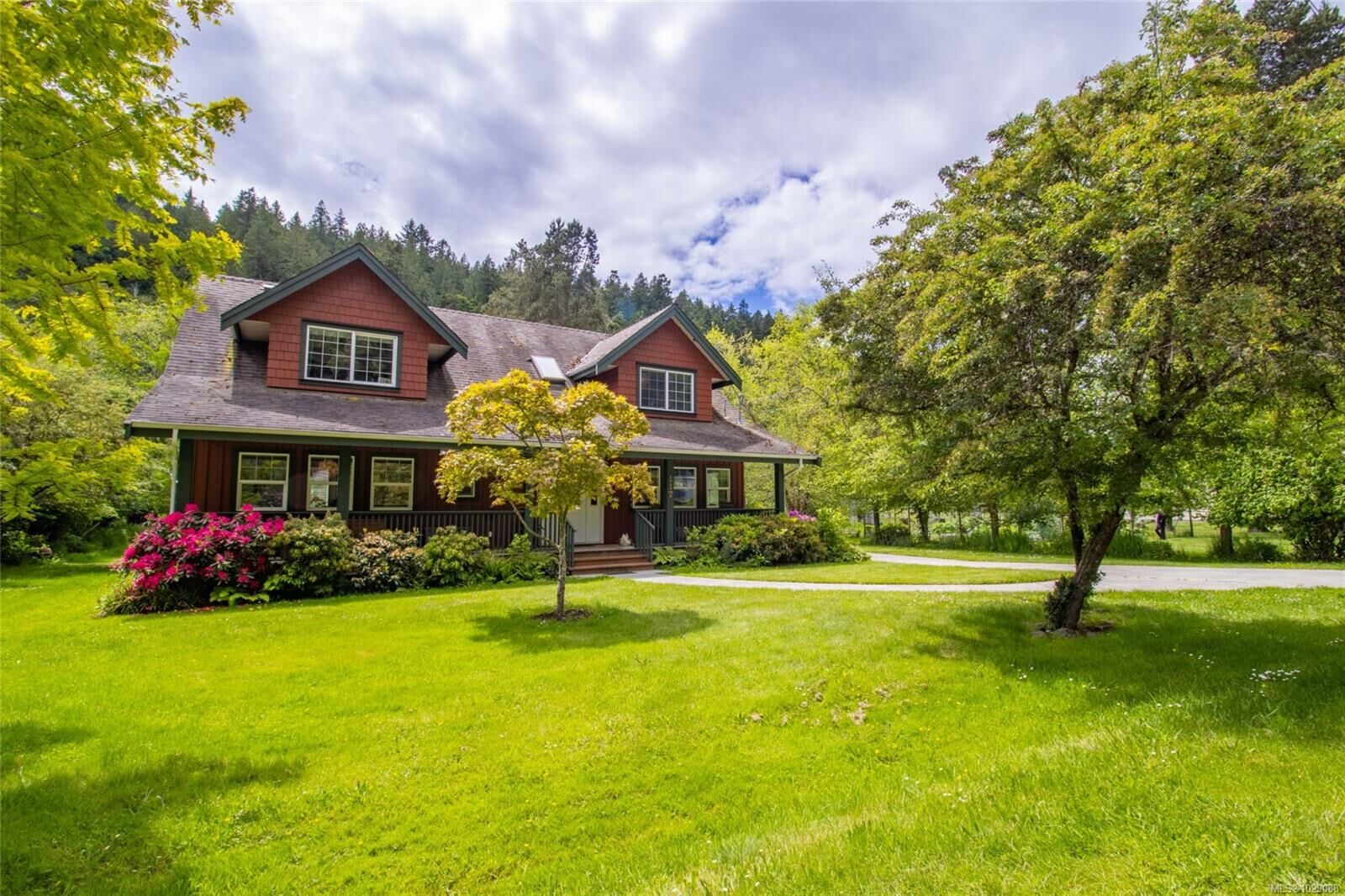 Property Photo: 117 Sunset Blvd BC V0N 2Y0