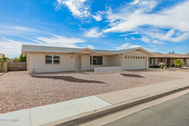Property Photo:  5037 E Escondido Avenue  AZ 85206 