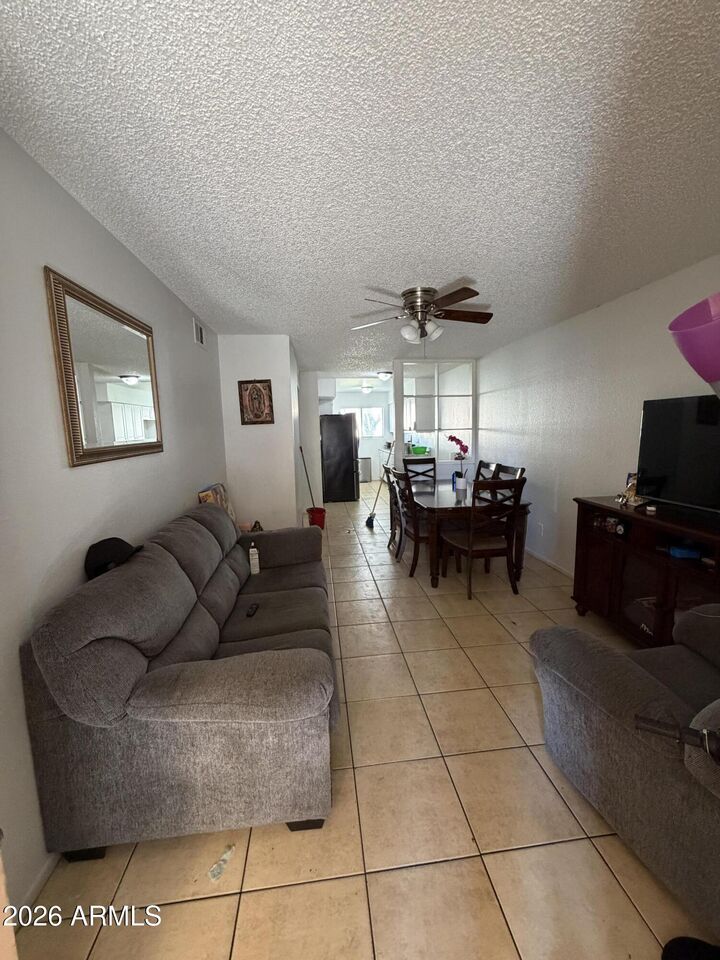 Property Photo: 260 W 8th Avenue 26 AZ 85210