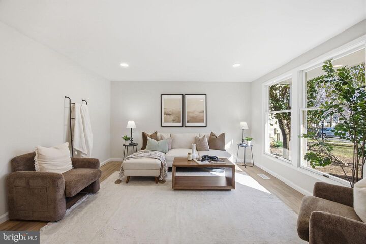 Property Photo: 7324 Carved Stone MD 21045