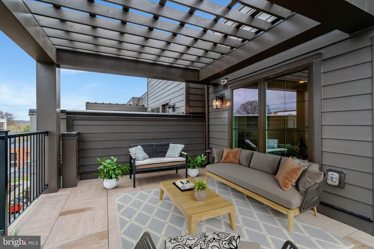 Property Photo:  2605 Fall Line Street  VA 22301 