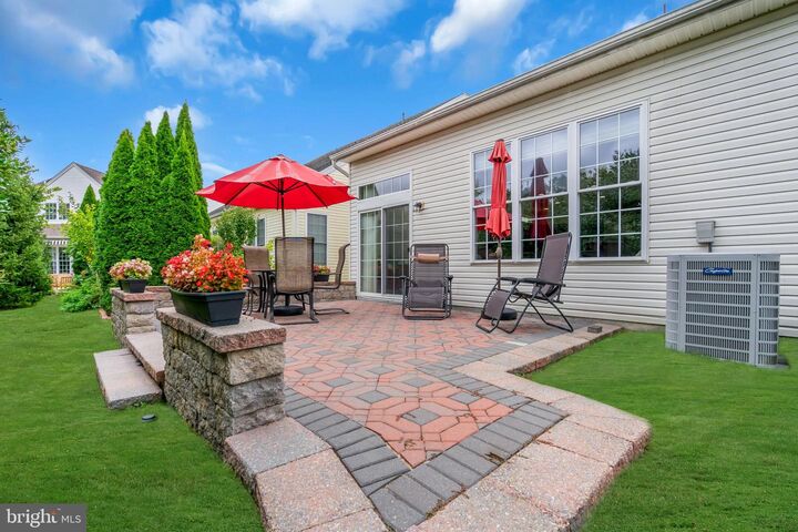 Property Photo:  51 Einstein Way  NJ 08512 