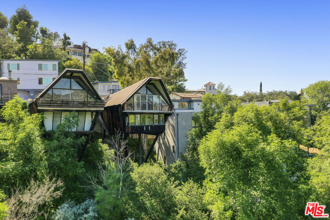 Property Photo:  7149 Woodrow Wilson Dr  CA 90068 