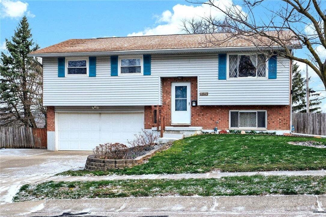 Property Photo:  1845 S Bayberry Drive  OH 45342 