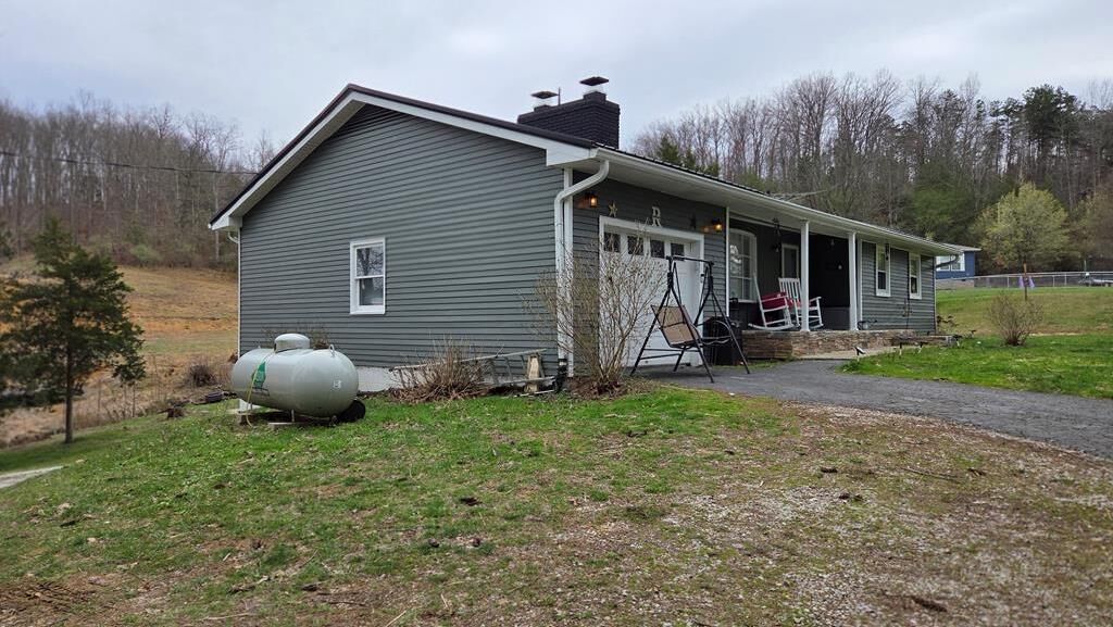 Property Photo:  41 Red Bird Drive  KY 41230 