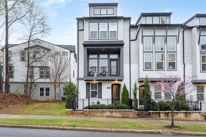 Property Photo:  816 S Columbia Drive  GA 30030 