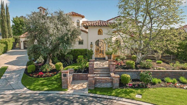 Property Photo:  12370 N Via Il Prato Avenue  CA 93619 