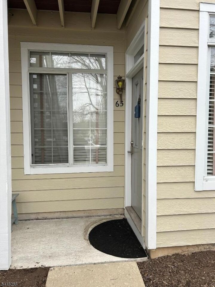 Property Photo:  65 Wentworth Road  NJ 07921 