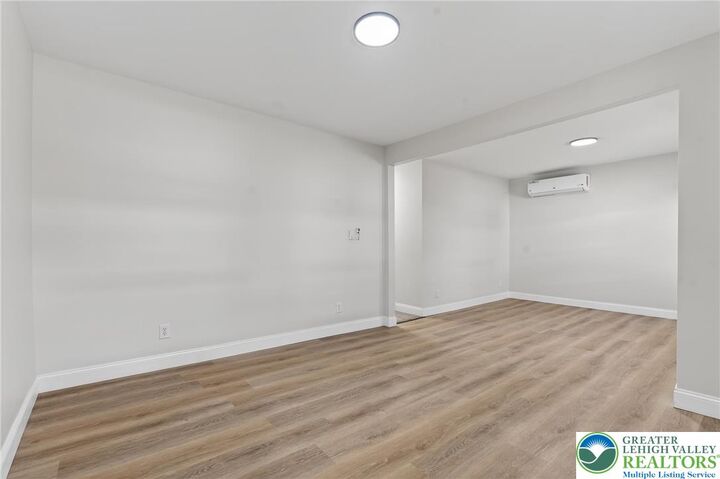 Property Photo:  40 W Garibaldi Avenue  PA 18240 