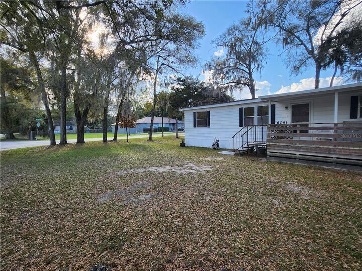 Property Photo:  6091 SE 114th Street Road  FL 34420 