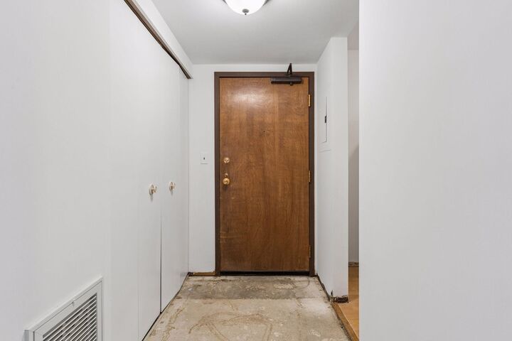 Property Photo:  1920 S 1st Street 1906  MN 55454 