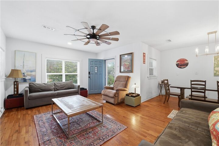 Property Photo:  9 E Trenton Boulevard  AR 72701 