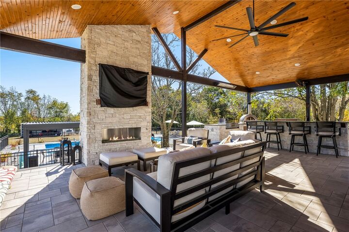 Property Photo:  1913 Haxton Lane  AR 72713 