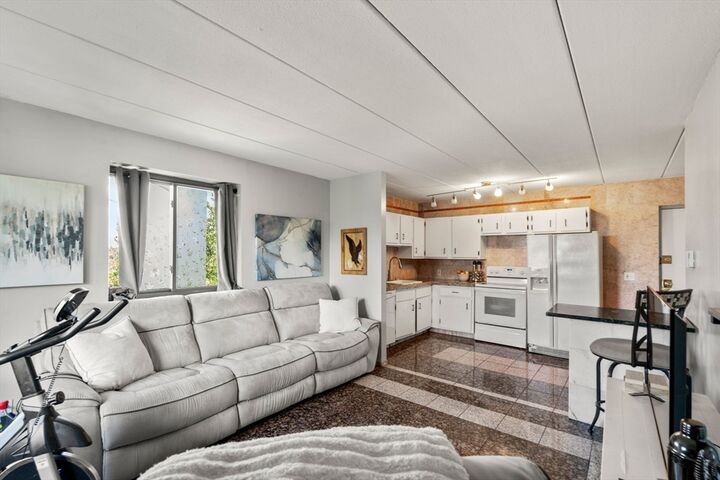 Property Photo:  10 Main St 507  MA 01702 