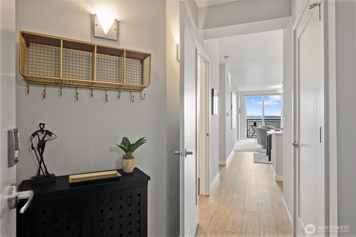 Property Photo: 3104 Western Avenue 619 WA 98121