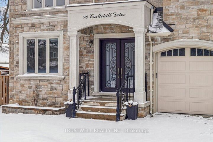 Property Photo: 98 Castle Hill Drive ON M1T 2Y7