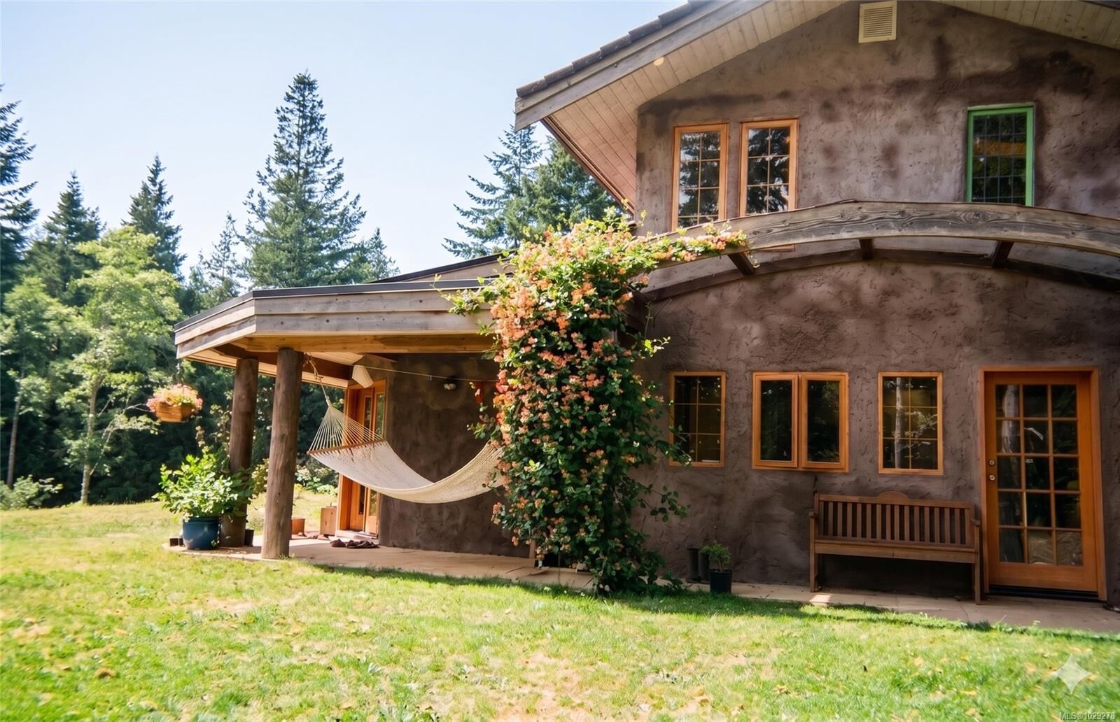 Property Photo:  9 Grant Rd  BC V0R 2J0 