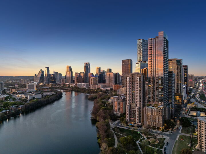 Property Photo:  44 East Avenue 2907  TX 78701 