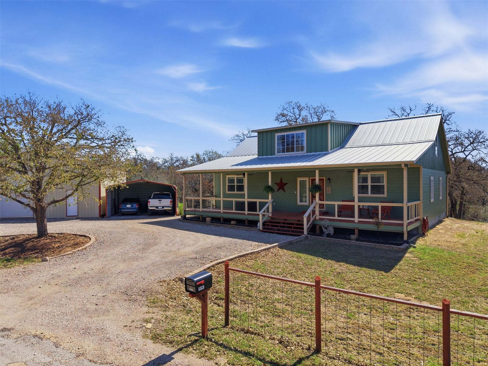 Property Photo:  123 Meadowood Drive  TX 78621 