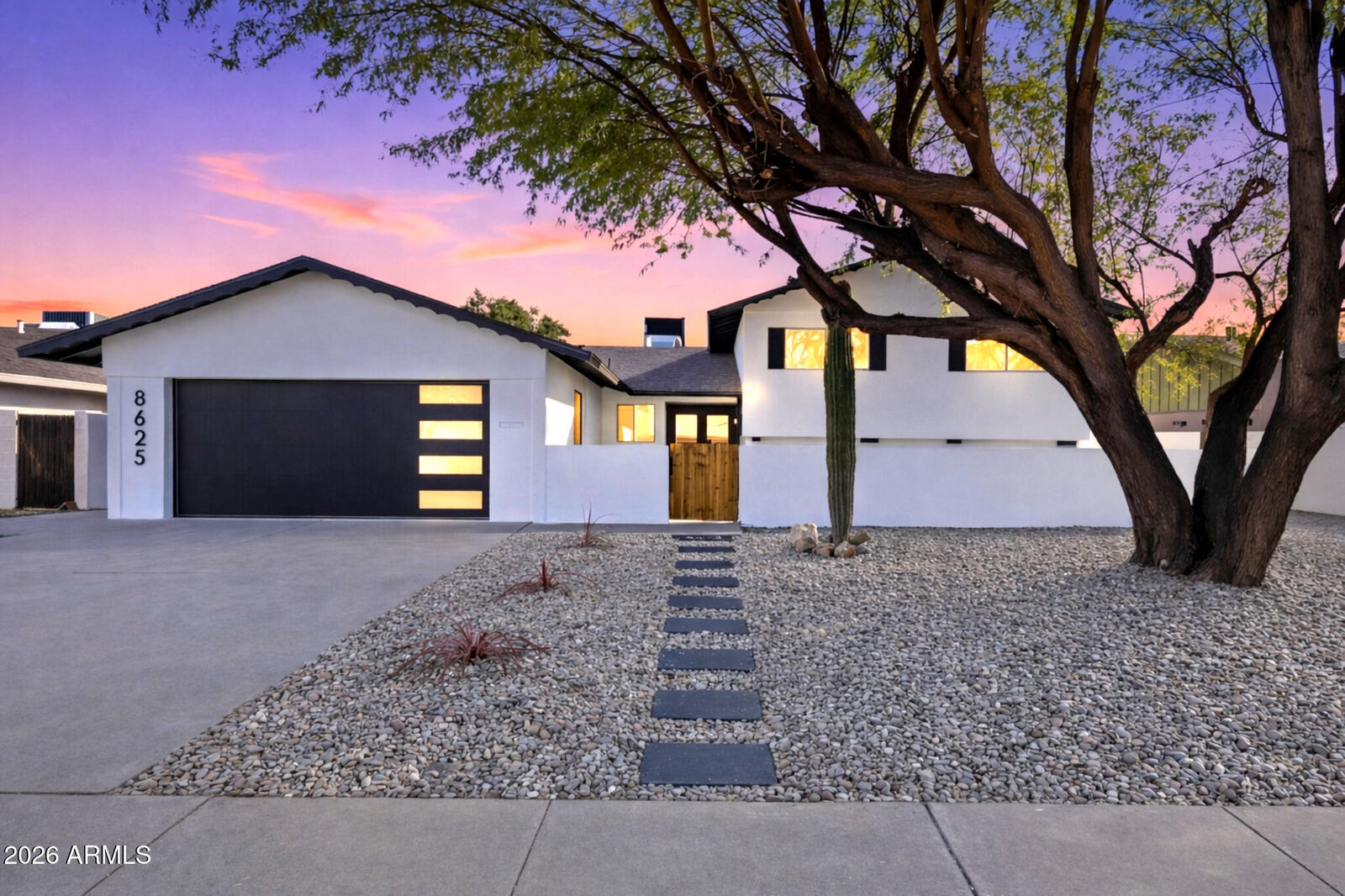 Property Photo: 8625 E Mulberry Street AZ 85251
