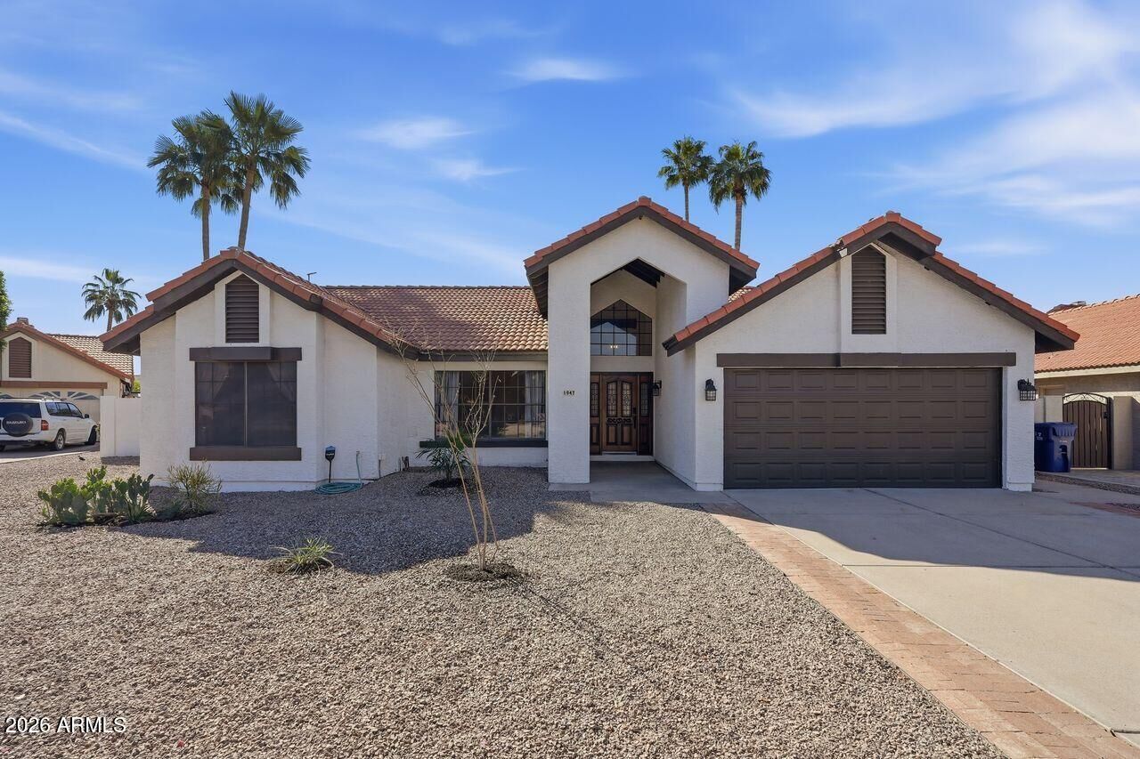 Property Photo:  1947 E Velvet Drive  AZ 85284 