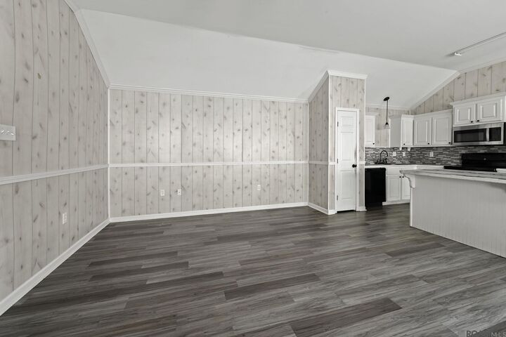 Property Photo:  830 Sedona Pines Dr  LA 70816 