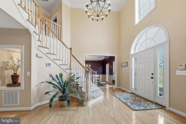 Property Photo:  40409 Autumn Oak Lane  VA 20105 