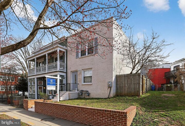 Property Photo:  1353 C Street SE  DC 20003 