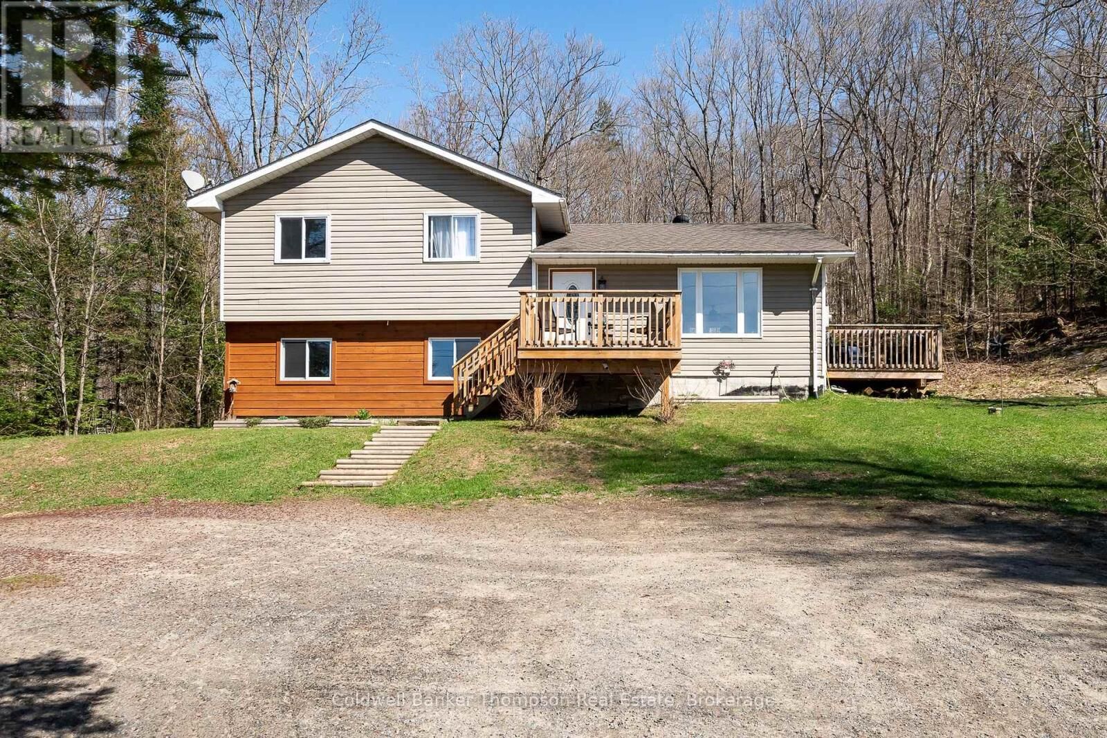 Property Photo:  751 Old Muskoka Road  ON P0B 1M0 