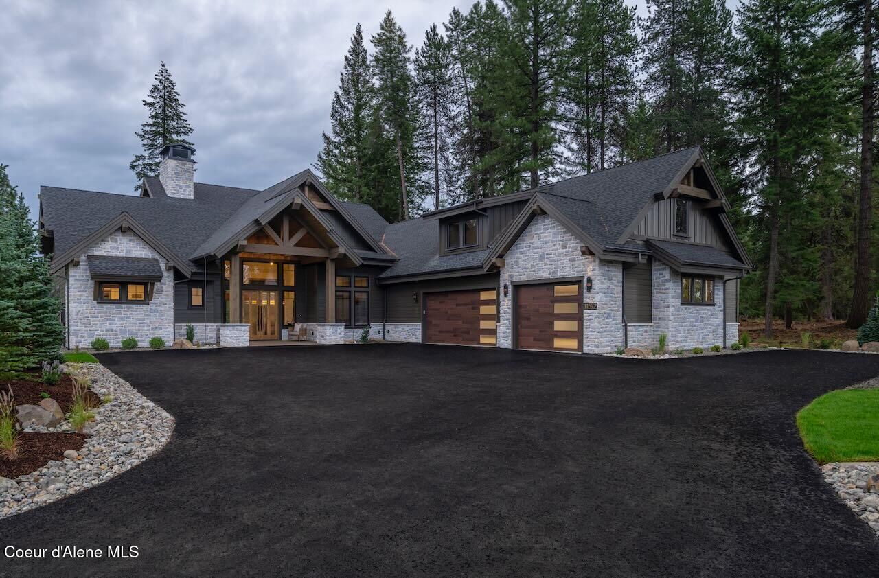 Property Photo:  L4b1 N Mountain View Rd  ID 83858 