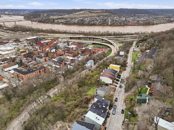 Property Photo: 2456 Maryland Avenue OH 45204