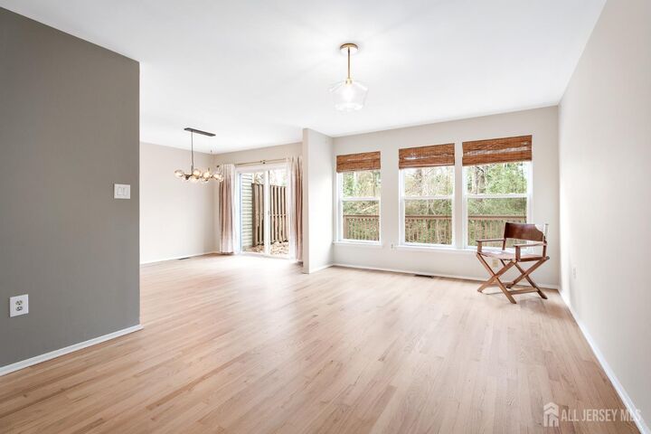 Property Photo:  18 Parkside Drive  NJ 08831 